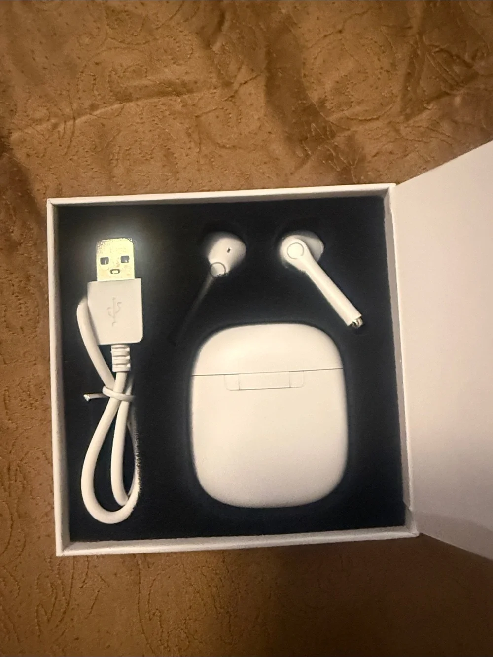 T9 Wireless Earbuds in White - Stereo Sound